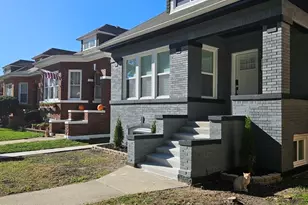 8548 S Essex Ave, Chicago, IL 60617 - Photo 3