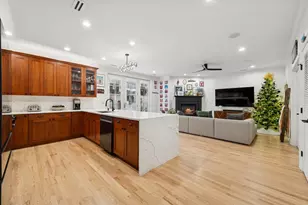 3746 N Fremont St, Chicago, IL 60613 - Photo 3