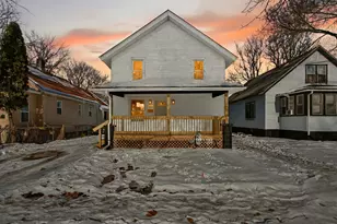 1111 Loomis St, Rockford, IL 61102 - Photo 1