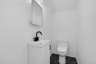 1111 Loomis St, Rockford, IL 61102 - Photo 29