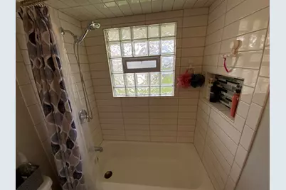 665 Thornwood Drive, Buffalo Grove, IL 60089 - Photo 19