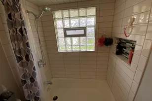 665 Thornwood Dr, Buffalo Grove, IL 60089 - Photo 19