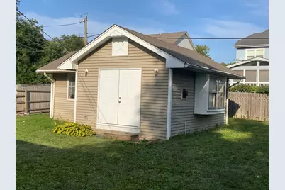 665 Thornwood Drive, Buffalo Grove, IL 60089 - Photo 5