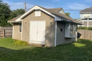 665 Thornwood Dr, Buffalo Grove, IL 60089 - Photo 5