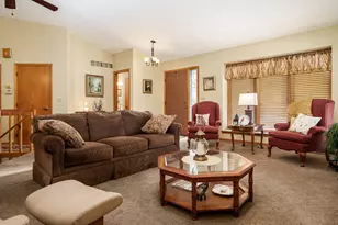 6430 Old Hunters Run, Rockford, IL 61114 - Photo 5