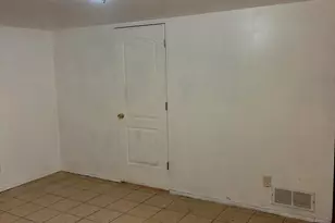 811 N Randall Rd, Aurora, IL 60506 - Photo 41