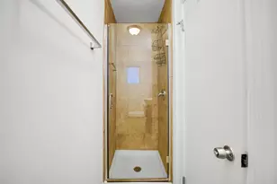 8458 S Vernon Ave, Chicago, IL 60619 - Photo 15