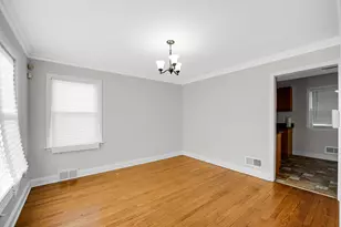 8458 S Vernon Ave, Chicago, IL 60619 - Photo 9