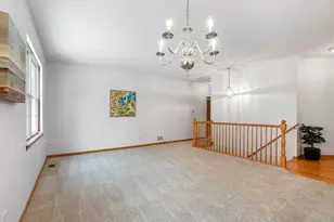 2286 Meadowcroft Ln, Grayslake, IL 60030 - Photo 3