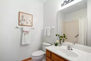 2286 Meadowcroft Ln, Grayslake, IL 60030 - Photo 13