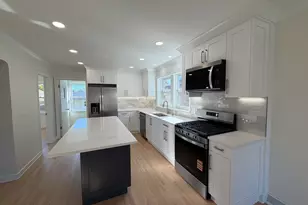 5745 S Sayre Ave, Chicago, IL 60638 - Photo 7