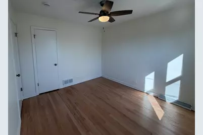 5745 S Sayre Avenue, Chicago, IL 60638 - Photo 17