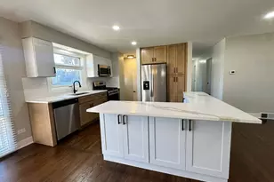 909 S Emerson St, Mount Prospect, IL 60056 - Photo 11