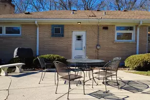 909 S Emerson St, Mount Prospect, IL 60056 - Photo 43
