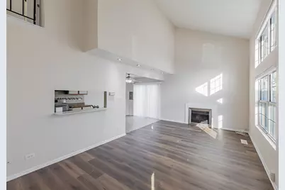 237 Acorn Drive, Streamwood, IL 60107 - Photo 3