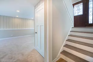 305 E Country Dr, Bartlett, IL 60103 - Photo 17