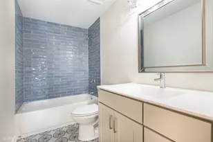 305 E Country Dr, Bartlett, IL 60103 - Photo 11