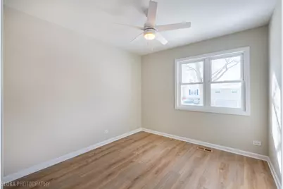 305 E Country Drive, Bartlett, IL 60103 - Photo 13