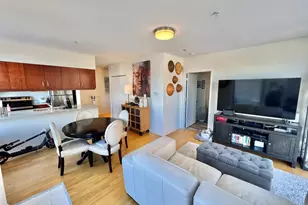 1740 Oak Ave, Evanston, IL 60201 - Photo 13