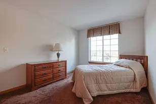 912 Highgate Ln, Grayslake, IL 60030 - Photo 17