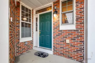 912 Highgate Ln, Grayslake, IL 60030 - Photo 3