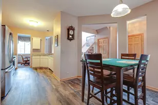 912 Highgate Ln, Grayslake, IL 60030 - Photo 11