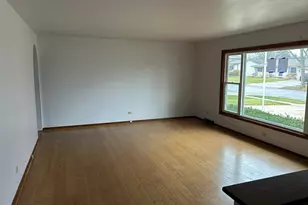 1755 Country Knolls Ln, Elgin, IL 60123 - Photo 7