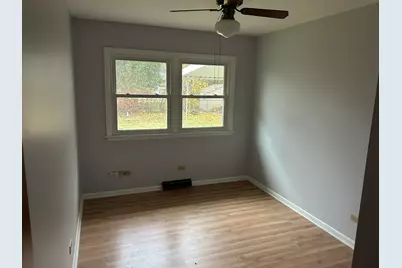 1755 Country Knolls Lane, Elgin, IL 60123 - Photo 15