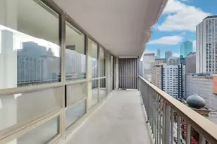 10 E Ontario St, Chicago, IL 60611 - Photo 25