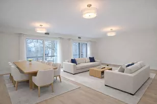 2740 W Farragut Ave, Chicago, IL 60625 - Photo 3