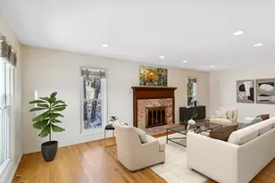 1315 Gail Dr, Buffalo Grove, IL 60089 - Photo 7