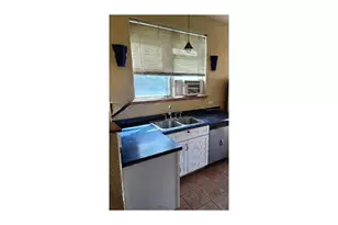 2913 E 97th St, Chicago, IL 60617 - Photo 9