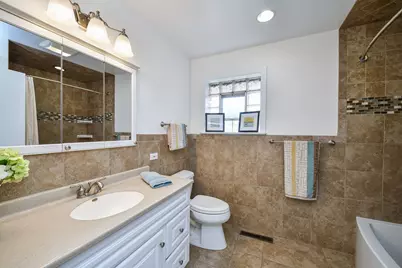 111 S Lorraine Road, Wheaton, IL 60187 - Photo 9