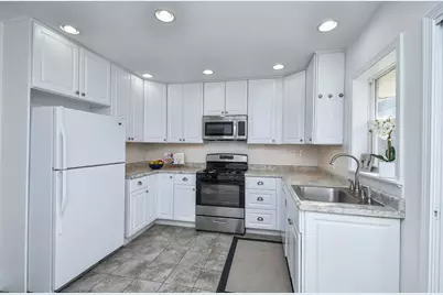 111 S Lorraine Road, Wheaton, IL 60187 - Photo 3