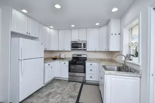 111 S Lorraine Rd, Wheaton, IL 60187 - Photo 3