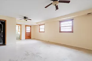 8710 N 2100 East Rd, Downs, IL 61736 - Photo 31