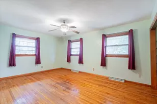 8710 N 2100 East Rd, Downs, IL 61736 - Photo 17