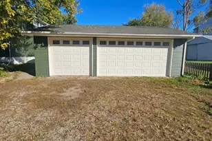 205 W North St, Leland, IL 60531 - Photo 25