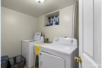 5844 N Lacey Avenue, Chicago, IL 60646 - Photo 17