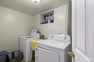 5844 N Lacey Ave, Chicago, IL 60646 - Photo 17