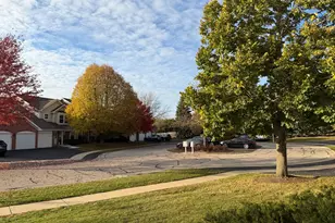 311 Sheffield Ct, Roselle, IL 60172 - Photo 23