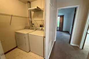 311 Sheffield Ct, Roselle, IL 60172 - Photo 13