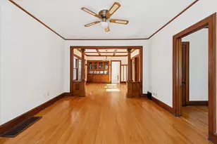 7252 N Bell Ave, Chicago, IL 60645 - Photo 5