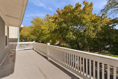 7252 N Bell Avenue, Chicago, IL 60645 - Photo 11