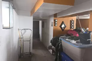 11715 S Parnell Ave, Chicago, IL 60628 - Photo 17