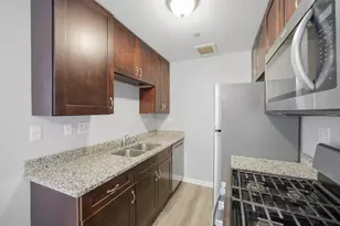 838 Mcintosh Ct, Prospect Heights, IL 60070 - Photo 3