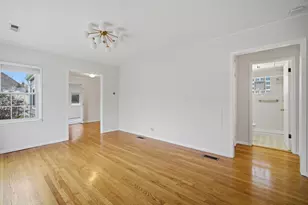 715 Glenwood Ln, Glenview, IL 60025 - Photo 3