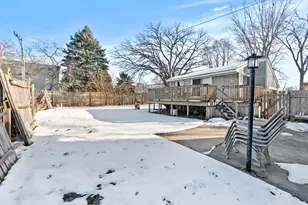 414 Bellarmine Dr E, Joliet, IL 60436 - Photo 17