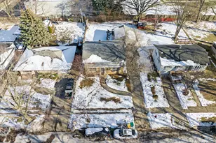 414 Bellarmine Dr E, Joliet, IL 60436 - Photo 23