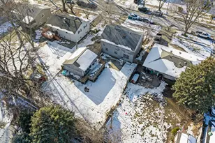 414 Bellarmine Dr E, Joliet, IL 60436 - Photo 19